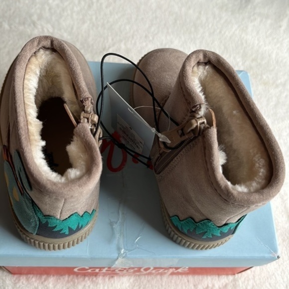 NWT Cat & Jack Vesper Boots - Tan Dinosaur Boots for Girls Size 6 (Easy On-off - Picture 4 of 6